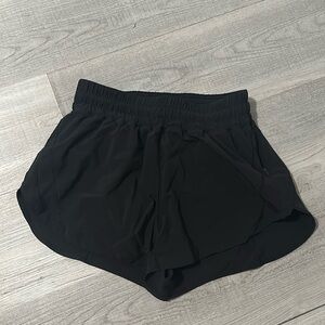 LULULEMON track that short 3”